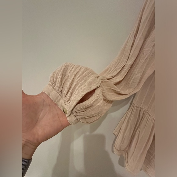 AE Tiered Babydoll blouse top - Picture 7 of 8